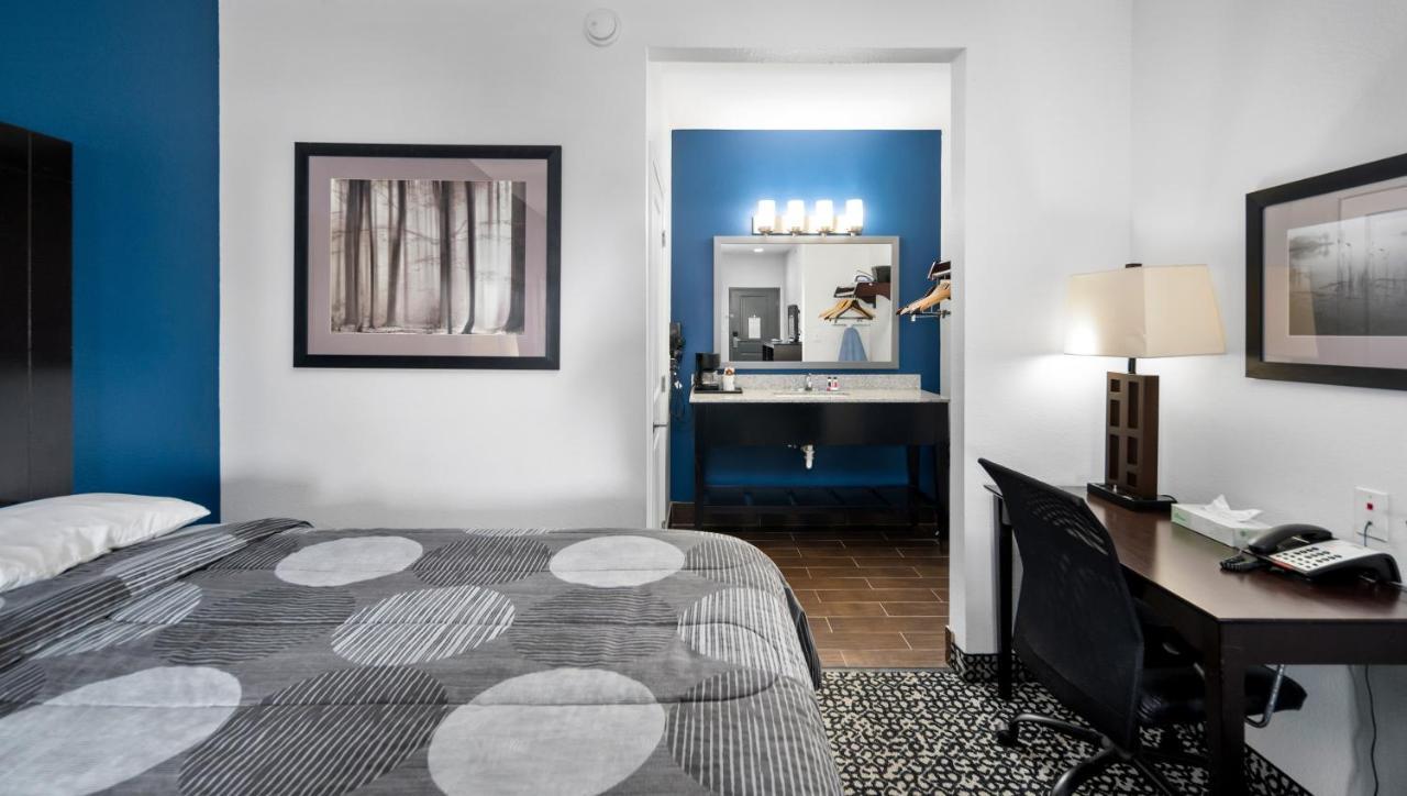 Belmont Inn And Suites Tatum Экстерьер фото